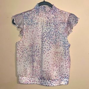 2 for $15 NWT Abstract Petal Print Mock Neck Flutter Sleeve Top